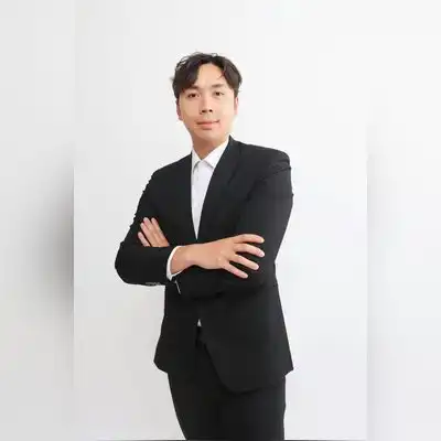 张莉